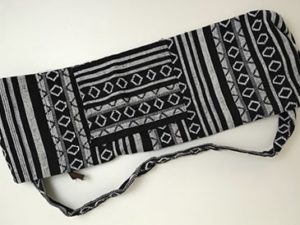 Sac tapis de yoga, noir et blanc, gamme éthnique